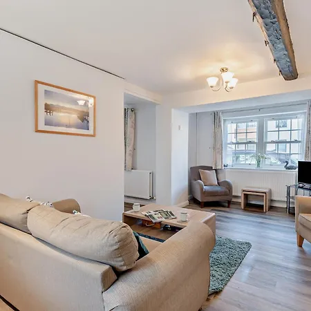 2 Bed In Sz140 Holiday home *