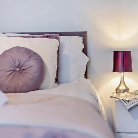 2 Bed In Oc-sz140 Semesterbostad