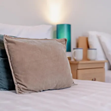 بيت للعطل 2 Bed In Oc-sz140